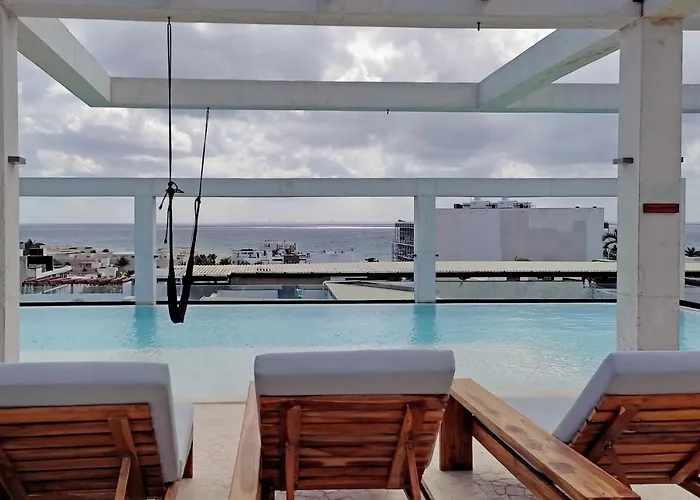 Modern 2 Story Loft With Rooftop Pool And Ocean Views Apartahotel Playa del Carmen