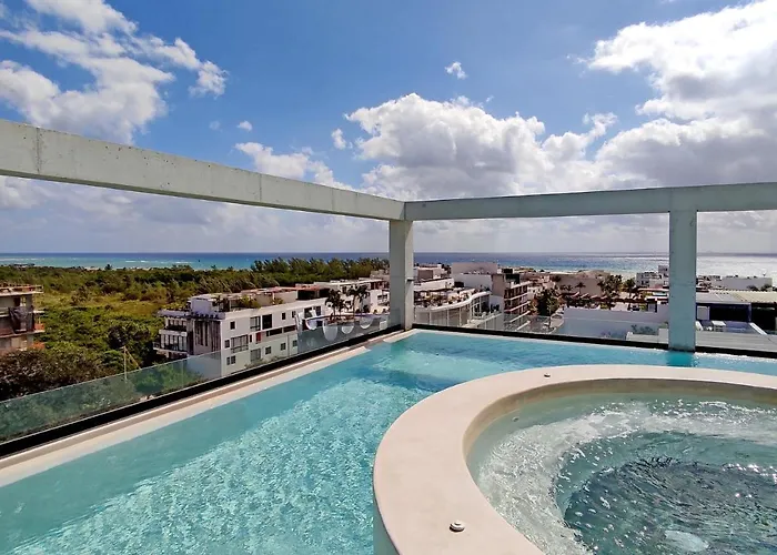 Modern 2 Story Loft With Rooftop Pool And Ocean Views Playa del Carmen
