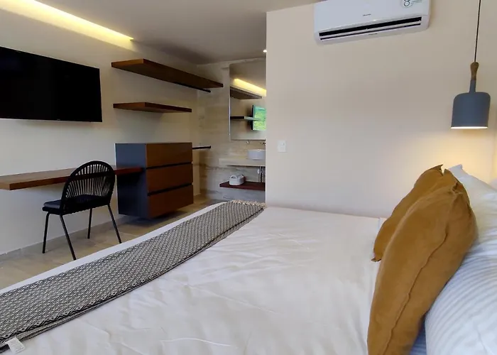 Modern 2 Story Loft With Rooftop Pool And Ocean Views Apartahotel Playa del Carmen