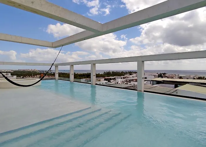 Apartahotel Modern 2 Story Loft With Rooftop Pool And Ocean Views 4*