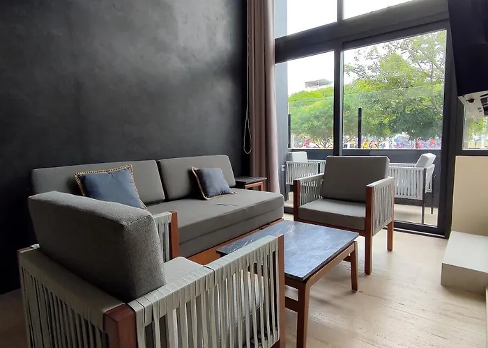 Modern 2 Story Loft With Rooftop Pool And Ocean Views 4*
